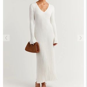 Long sleeve knit maxi dress